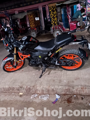 Runner bolt 165cc fully look like new